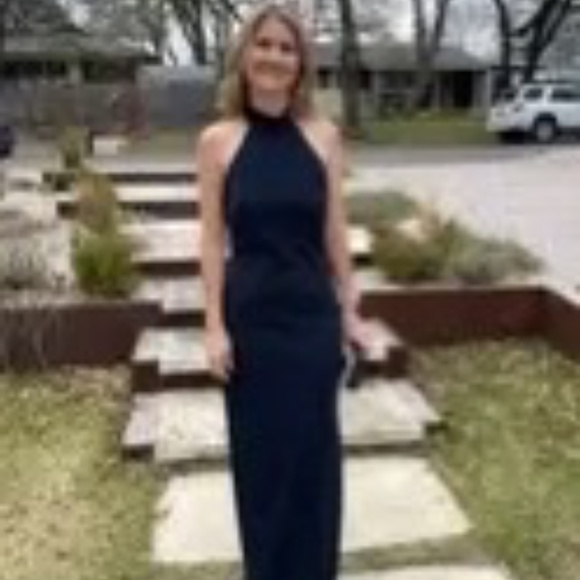 Badgley Mischka Rent the Runway Two tone high neck gown sz 6 $575 - Picture 8 of 12